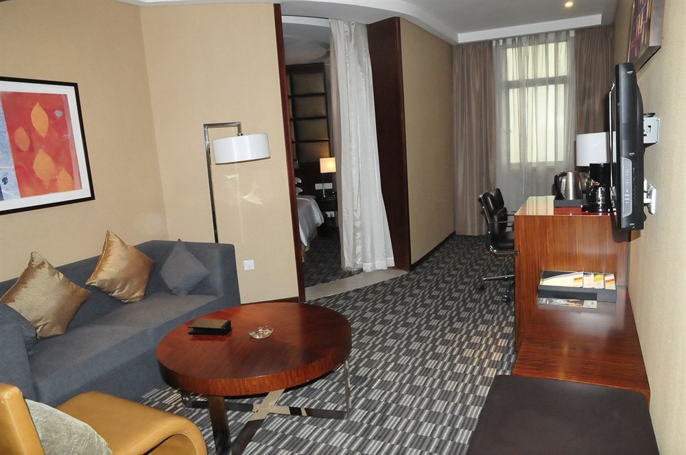 Four Points By Sheraton Taicang Exterior photo